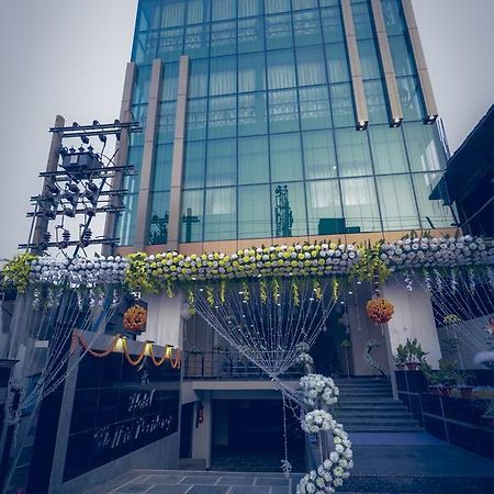 Hotel Welkin Residency Tezpur Kültér fotó