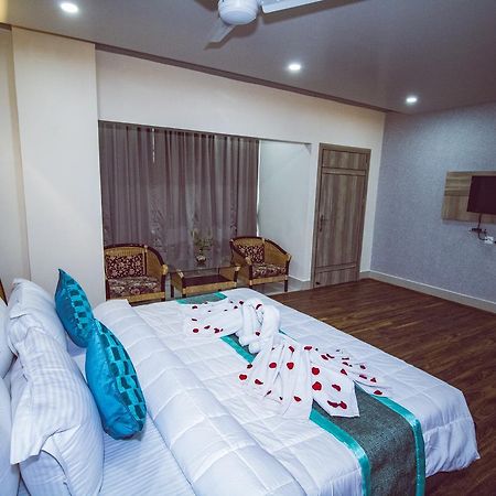 Hotel Welkin Residency Tezpur Kültér fotó