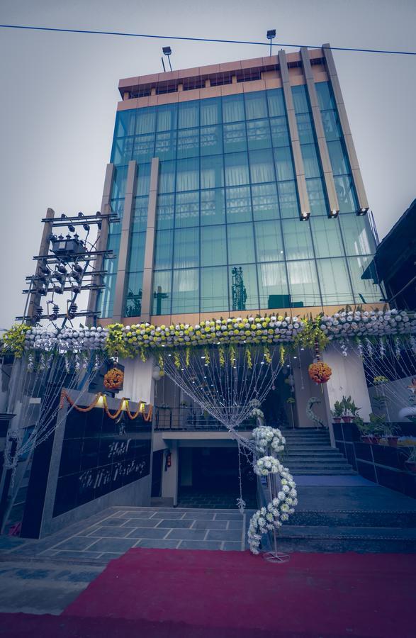 Hotel Welkin Residency Tezpur Kültér fotó