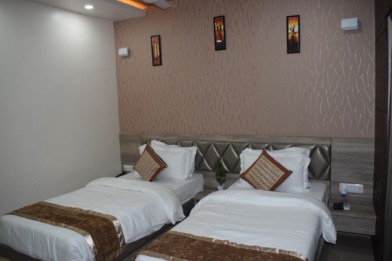 Hotel Welkin Residency Tezpur Kültér fotó