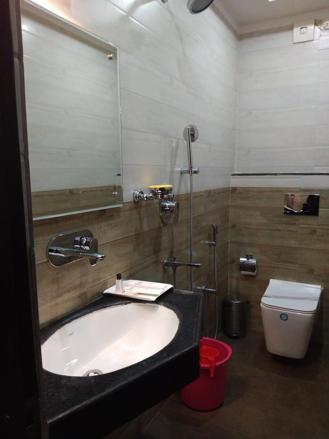 Hotel Welkin Residency Tezpur Kültér fotó