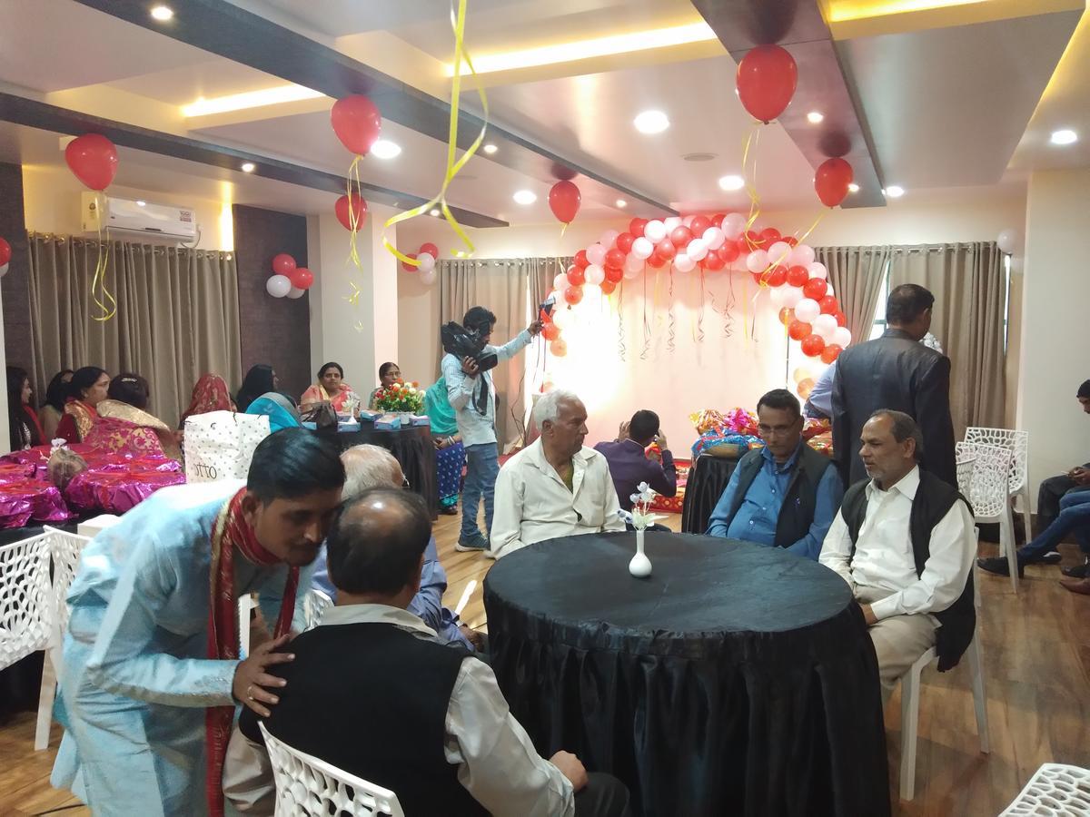 Hotel Welkin Residency Tezpur Kültér fotó