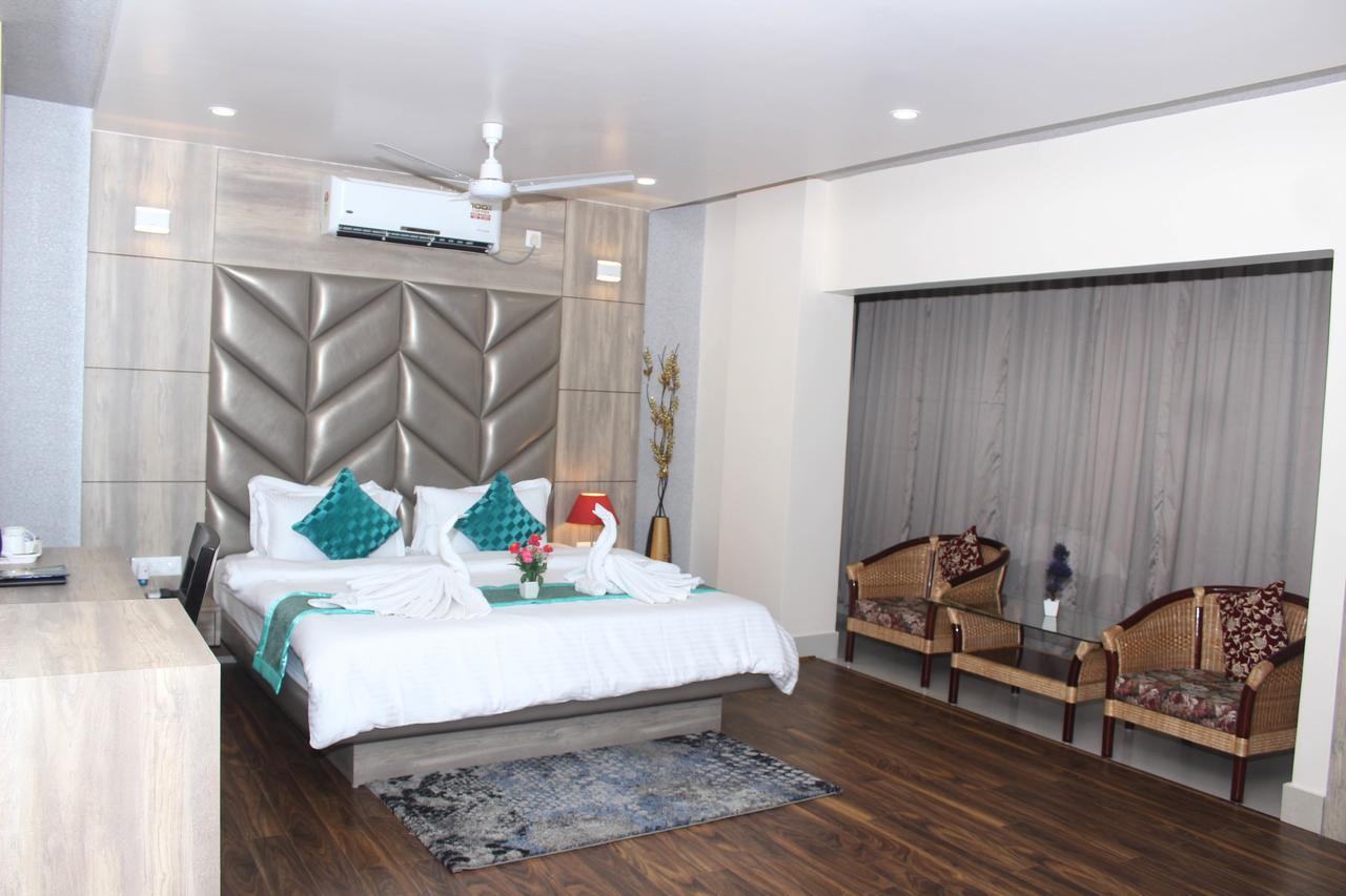 Hotel Welkin Residency Tezpur Kültér fotó