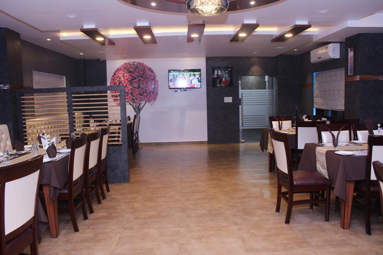 Hotel Welkin Residency Tezpur Kültér fotó