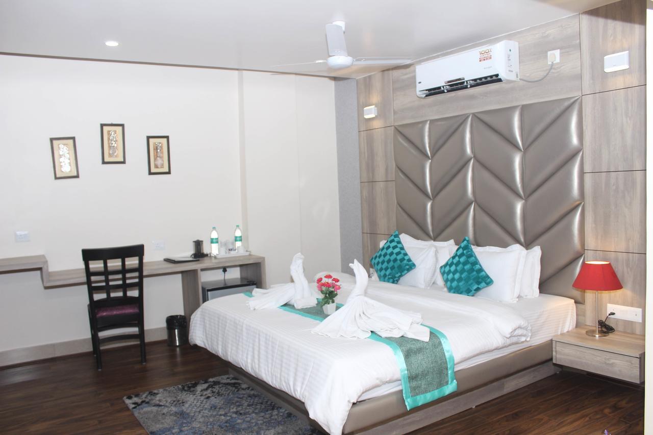 Hotel Welkin Residency Tezpur Kültér fotó